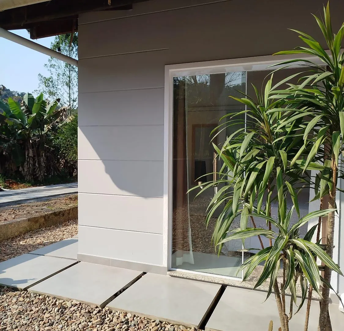 ゲストハウス Suites Garden ポメロデ