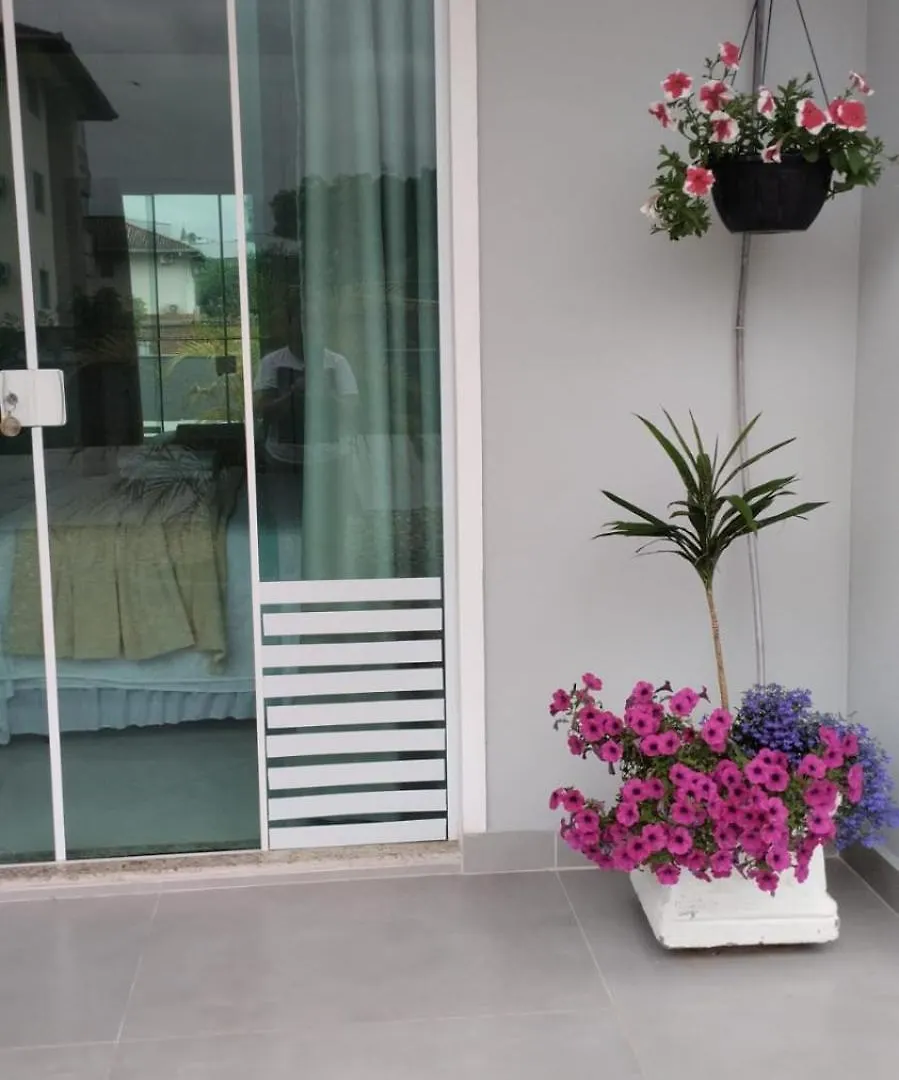 Suites Garden ポメロデ ゲストハウス